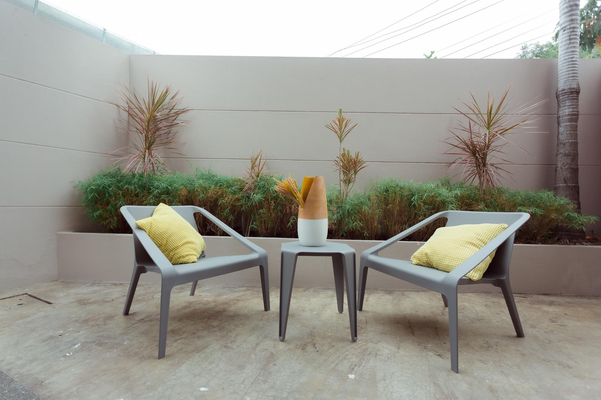 365 Serviced Khách sạn hẻo lánh 3*