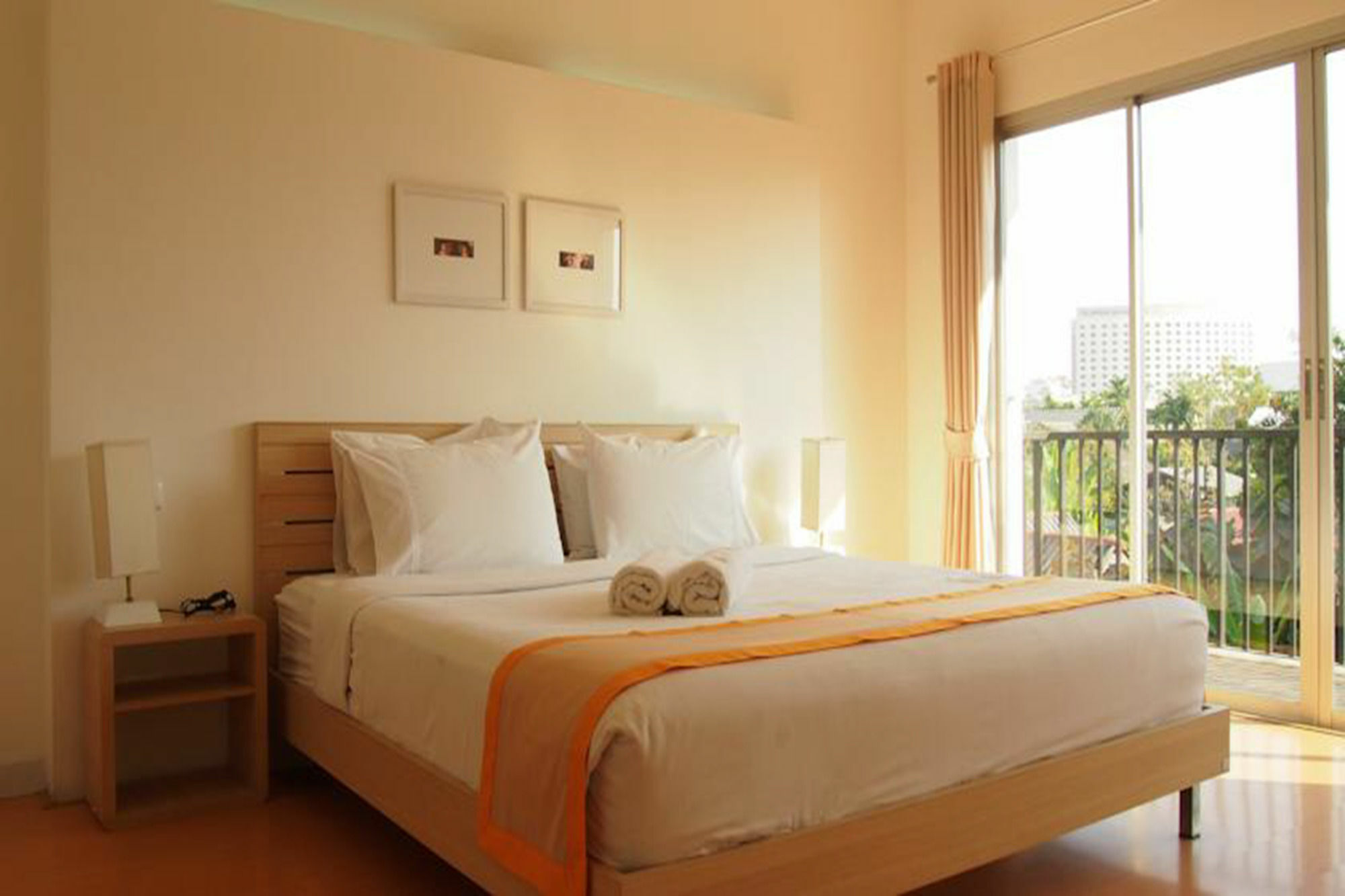 365 Serviced Khách sạn hẻo lánh